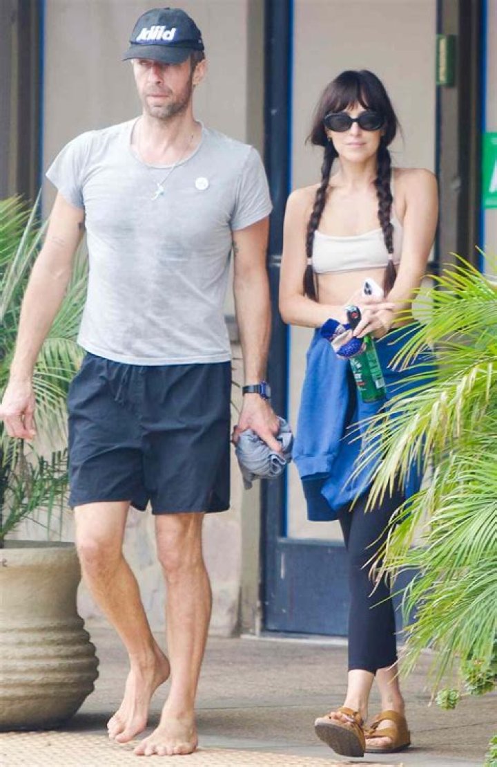 Who is Luke Martin Dating Now