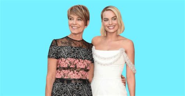 Who is Margot Robbie Dating Now?