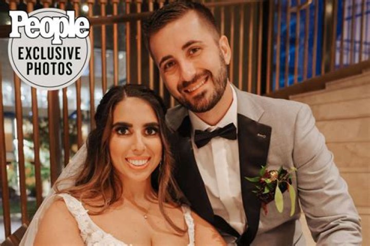 Who is Nicole Robinson Dating Now?