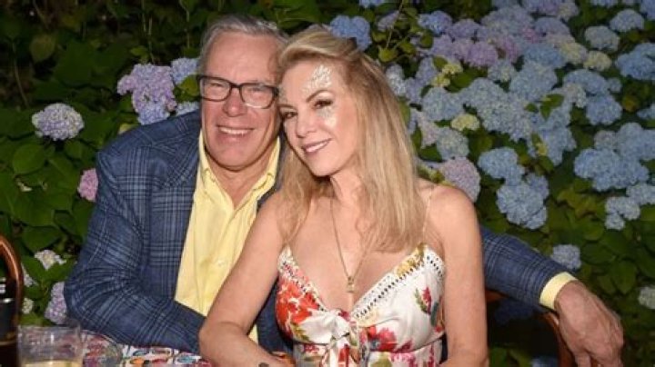 Who is Ramona Milano Dating Now?