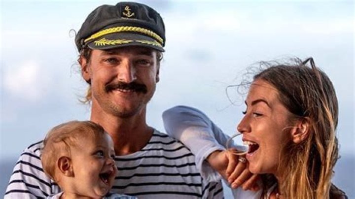 Who is Riley Whitelum Dating Now?