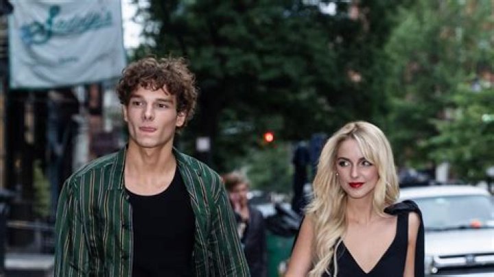 Who is Topher Grace Dating Now