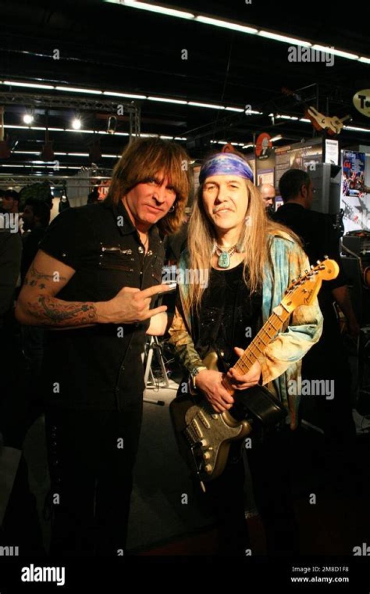 Who is Uli Jon Roth Dating Now?
