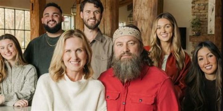 Who is Willie Robertson Dating Now?