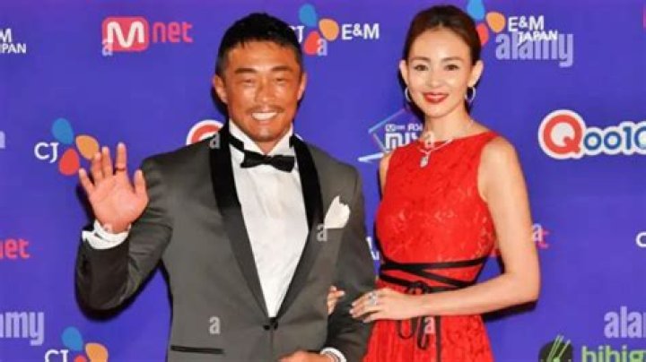 Who is Yoshihiro Akiyama Dating Now?