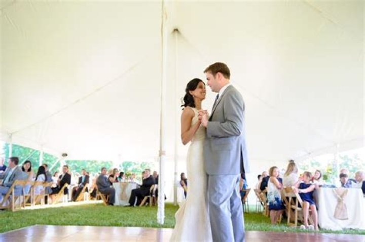 Who is Young JV Dating Now?