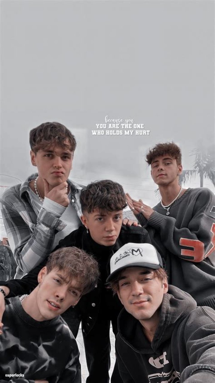 Why Don’t We Signs With AGI